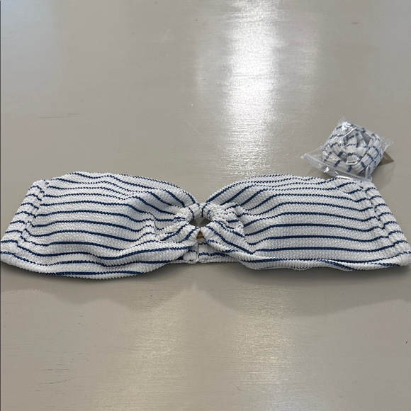 J. Crew Bandeau scrunchie bikini top with O-ring Size L - Picture 5 of 10